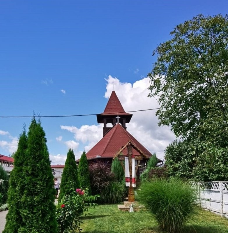 Hram la Biserica „Sfânta Cuvioasă Teodora de la Sihla” din Hațeg 264493