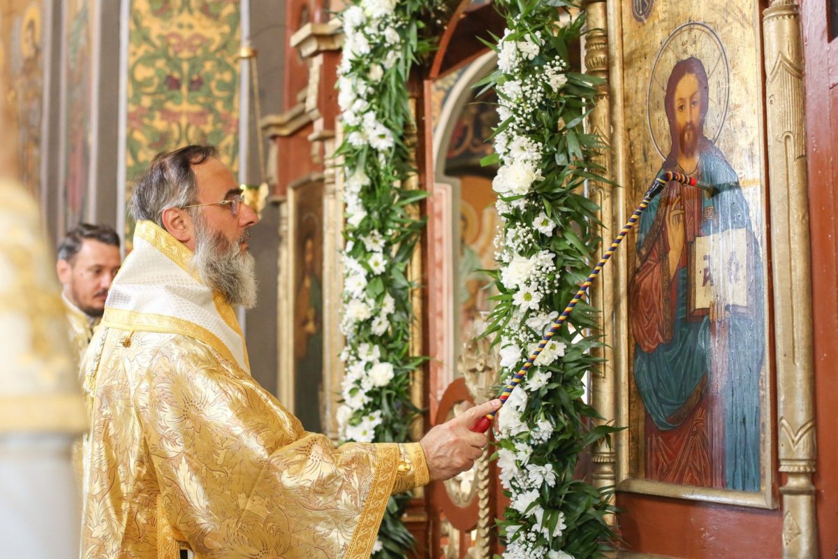 Sfințirea picturii bisericii din Parohia Udați 264660