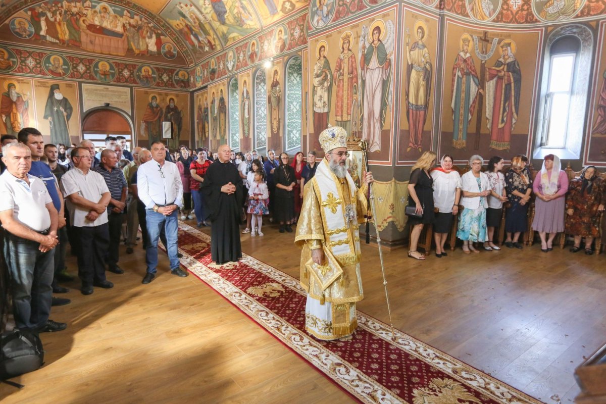 Sfințirea picturii bisericii din Parohia Udați 264661