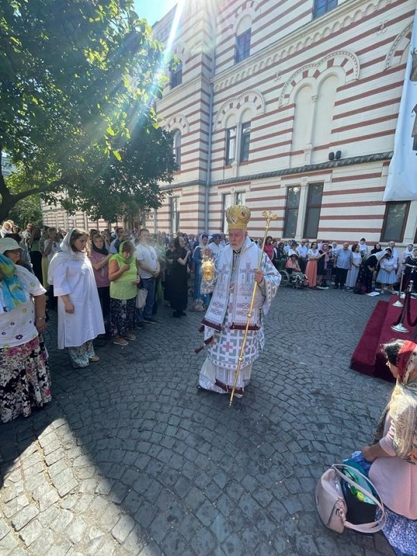 Slujire arhierească la Mănăstirea Radu Vodă din București 264673