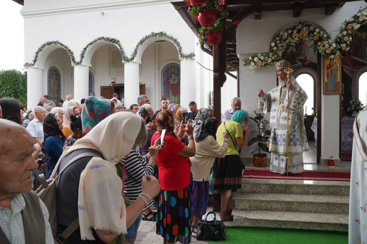 Cinstirea Adormirii Maicii Domnului în Arhiepiscopia Dunării de Jos 265100