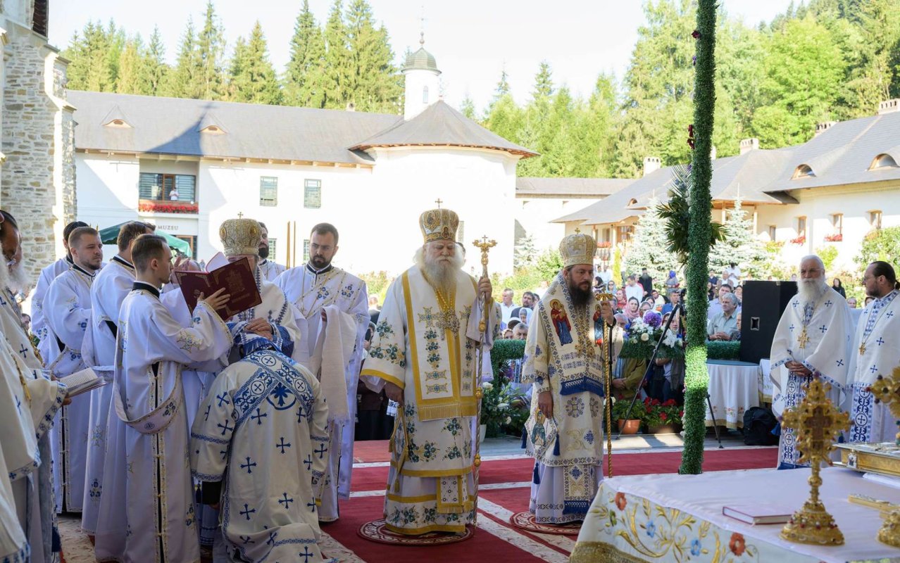 Zi de hram la Mănăstirea Putna 265007