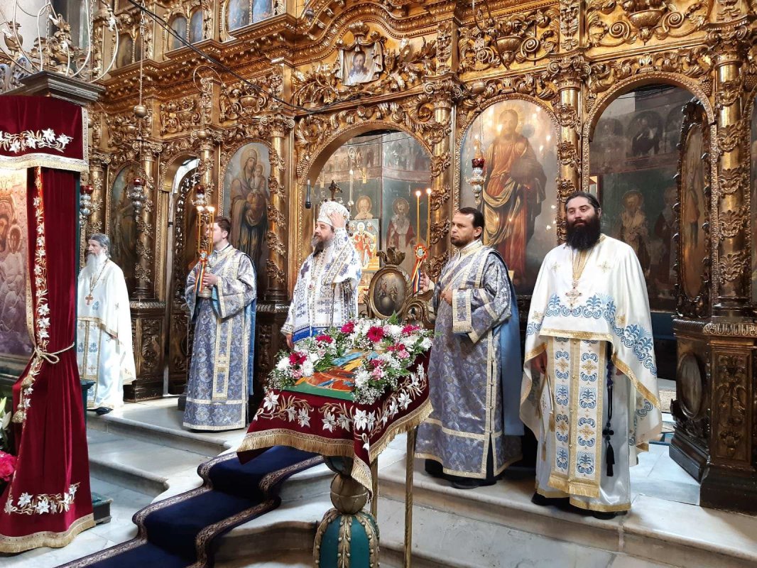 „Domnul vestește plinătatea sfințeniei pe care Maica Domnului a trăit-o în această viață” 265150