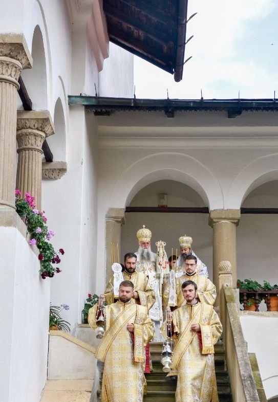 Hram la cea mai frumoasă ctitorie a Sfântului Constantin Brâncoveanu 265162