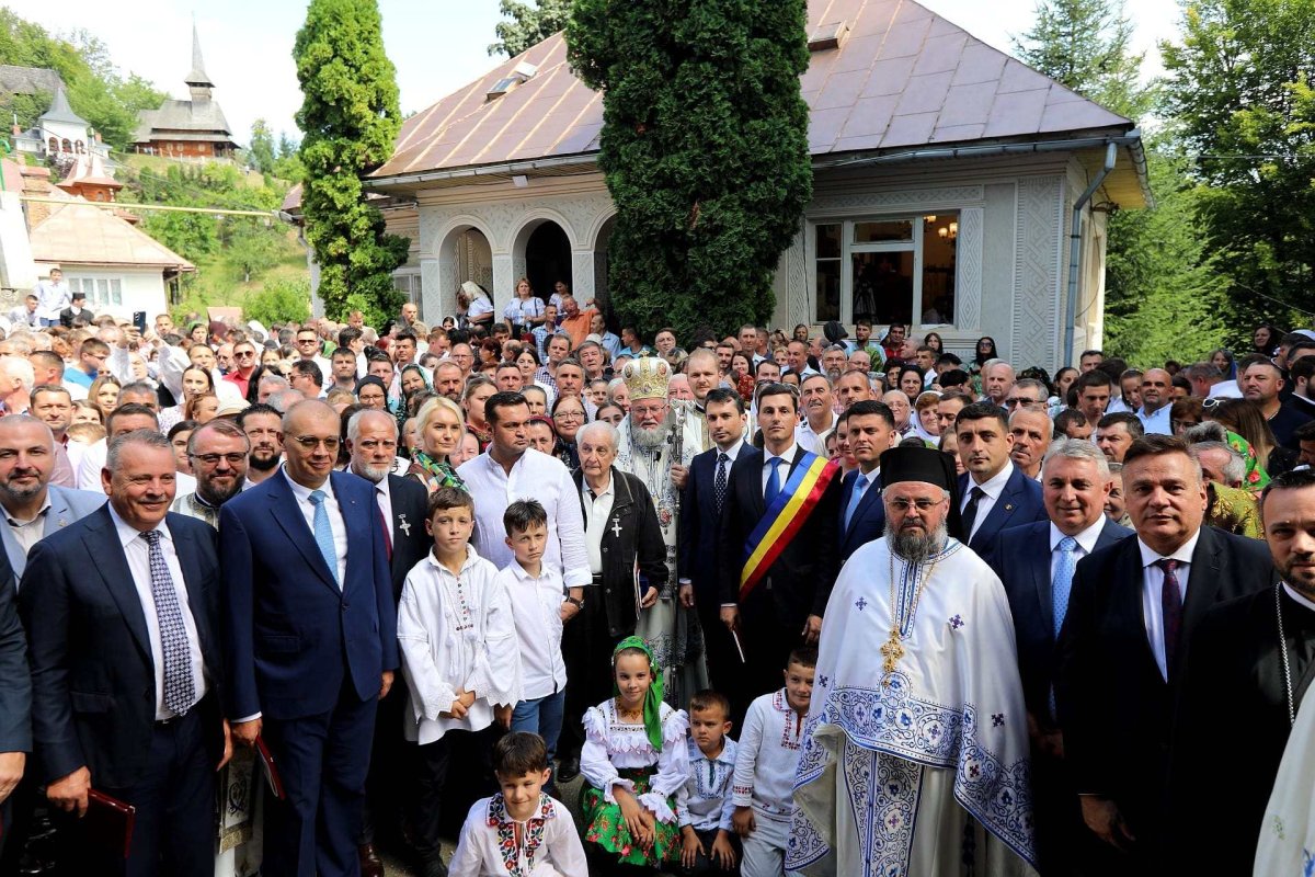 Hramul Mănăstirii Rohia, la un secol de la întemeiere 265145