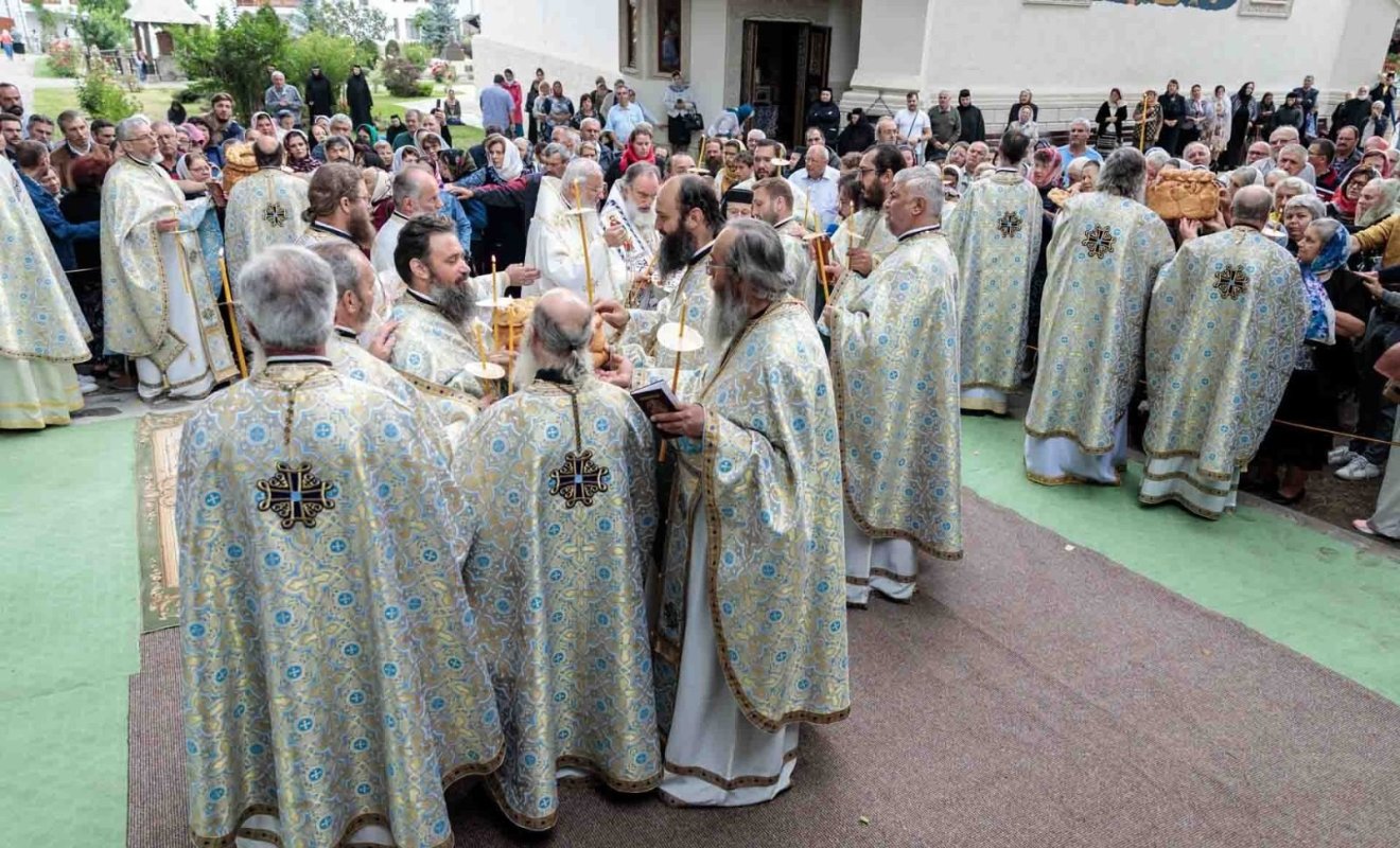 Prăznuirea Sfântului Cuvios Iosif la Mănăstirea Văratec 265157