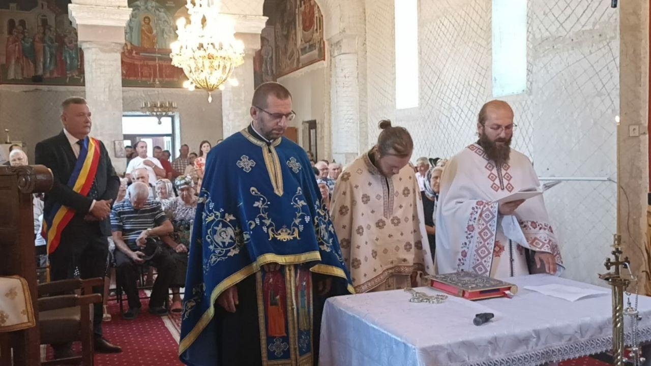 Binecuvântare pentru bătrânii care au împlinit 50 de ani de căsnicie 265280