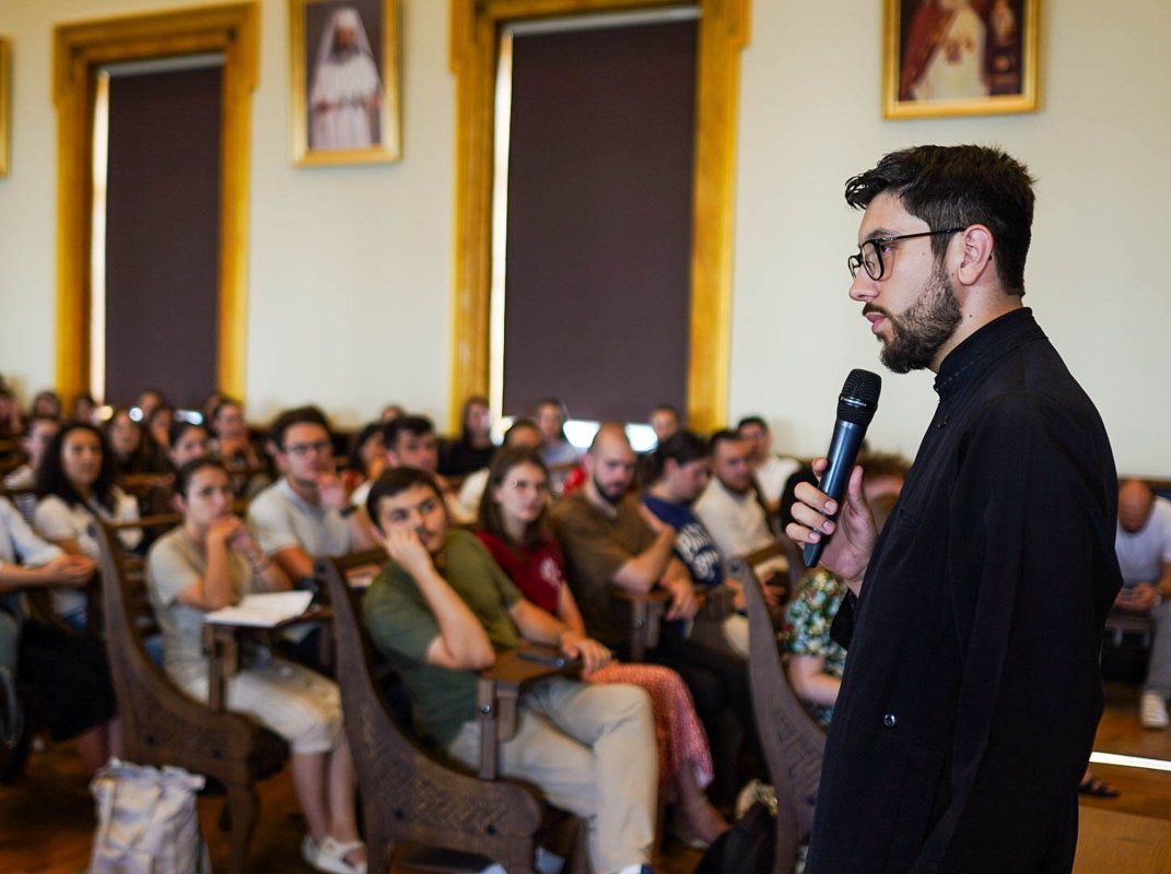 Prima zi de ITOM 2023: Ateliere tematice și conferință cu părintele Constantin Necula 265302