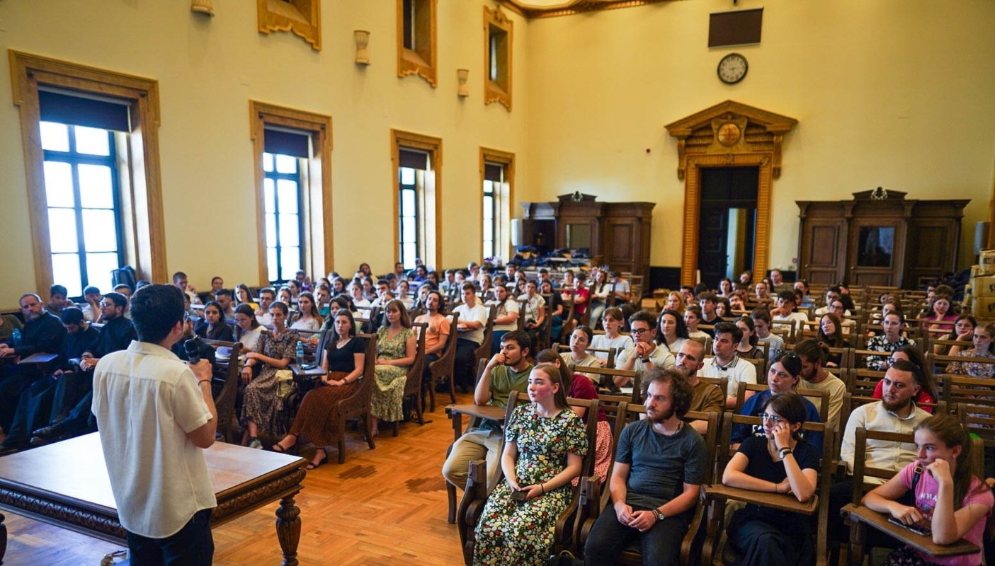 Prima zi de ITOM 2023: Ateliere tematice și conferință cu părintele Constantin Necula 265305