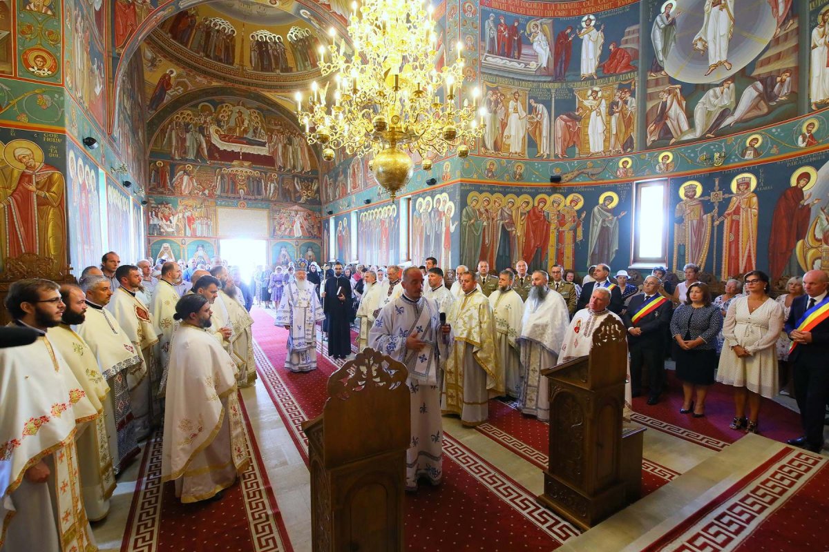 Hramul istoric al Mănăstirii Mihai Vodă de la Turda 265435