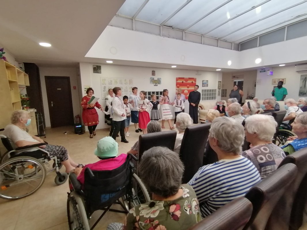 Proiect social dedicat vârstnicilor la o parohie din Călărași  265547