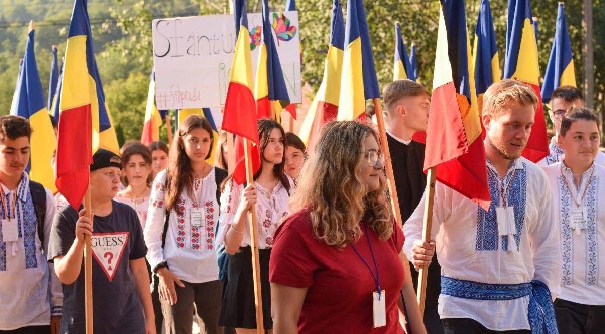 550 de participanți la a doua ediție a Întâlnirii Tinerilor Ortodocși din Bacău 265694
