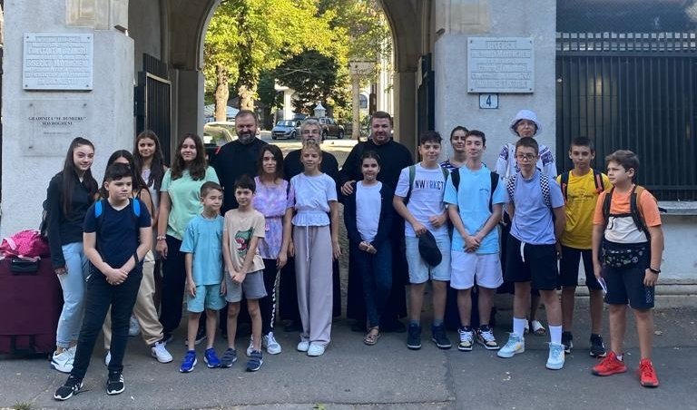 Elevi din Capitală într‑o tabără în județul Prahova  265902