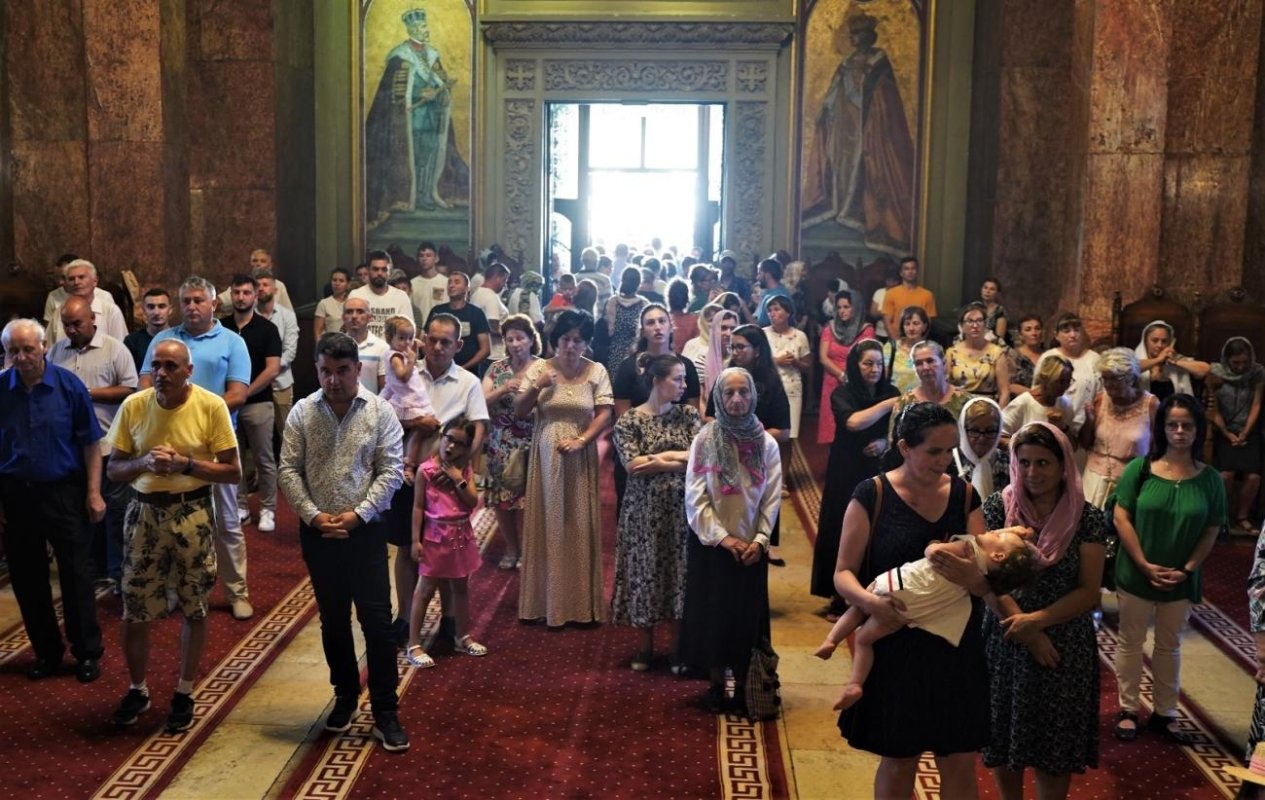 Slujire arhierească la Alba Iulia 265883