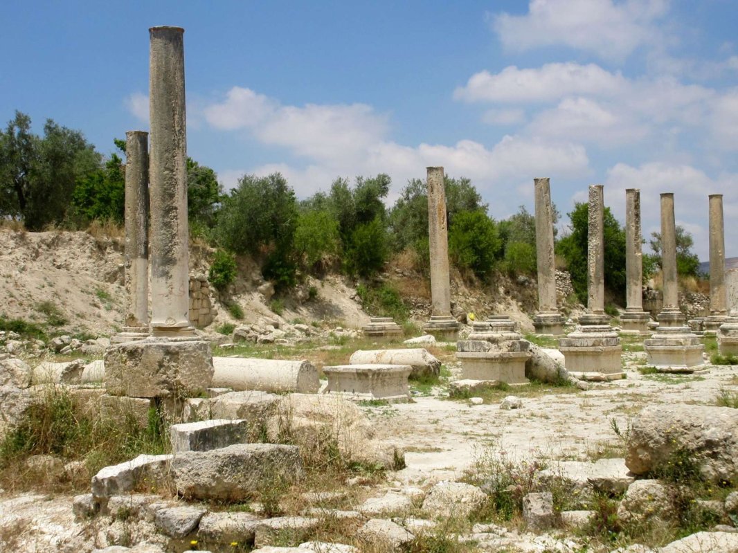 Peștera din Sevastia a Tăierii capului Sfântului Ioan Botezătorul  265942