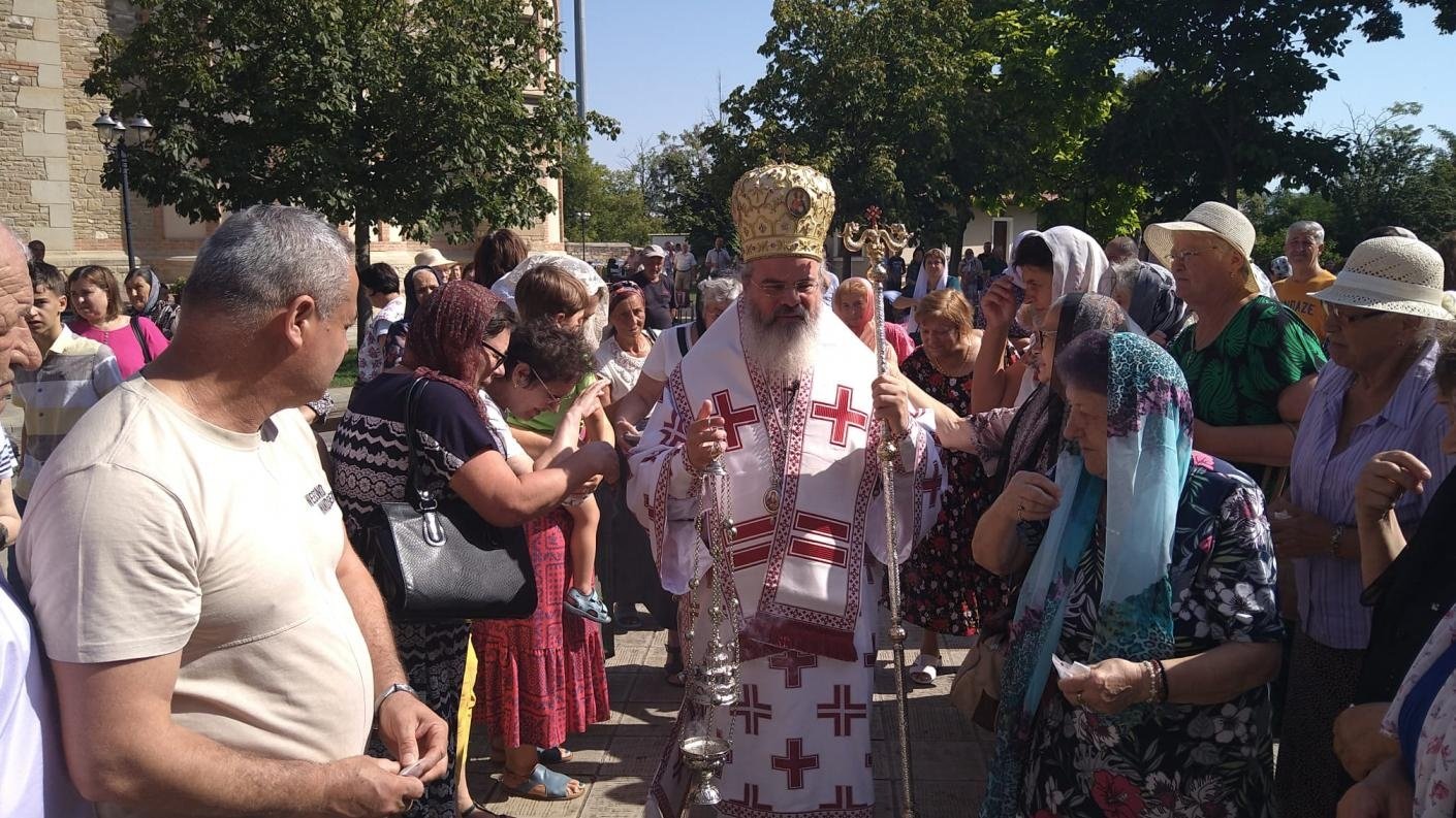 Sărbătoarea Bisericii „Sfântul Ioan Botezătorul” din Vaslui 266054