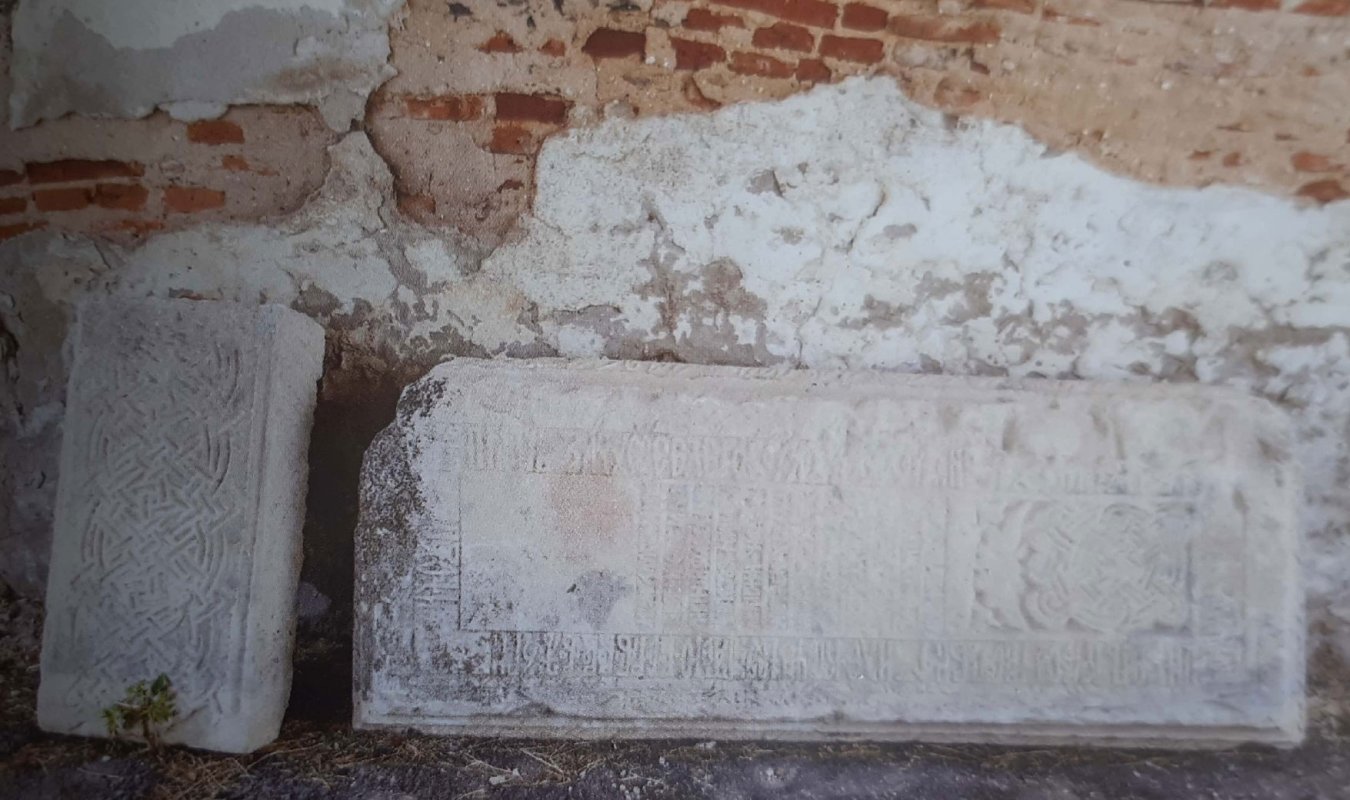 Fostul schit din Deleni, străjer de veacuri pe malul Oltului 266195