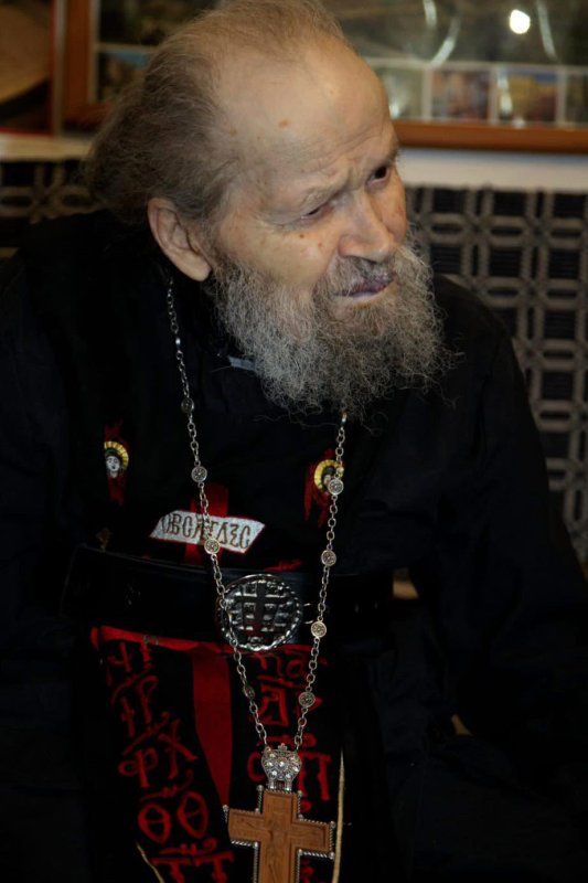 A plecat la Domnul ieroschimonahul Simeon Zaharia de la Mănăstirea Sihăstria 266431