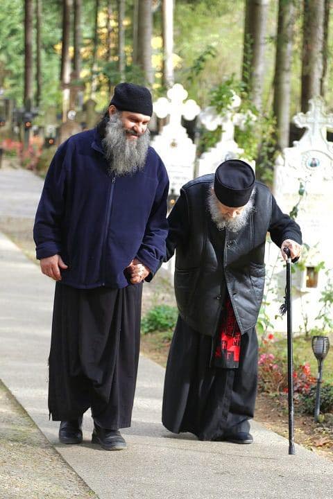 A plecat la Domnul ieroschimonahul Simeon Zaharia de la Mănăstirea Sihăstria 266433