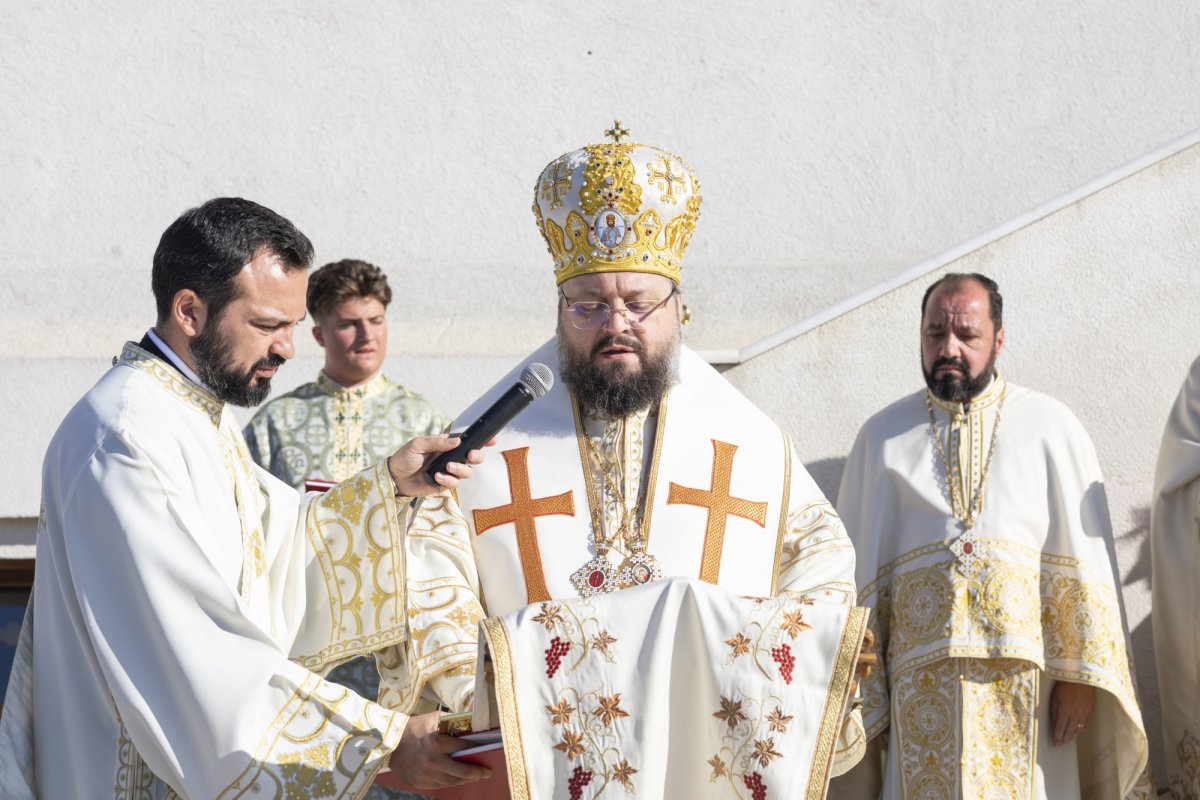 A fost sfințită capela Parohiei „Sfântul Ilie”-Ghencea 266790