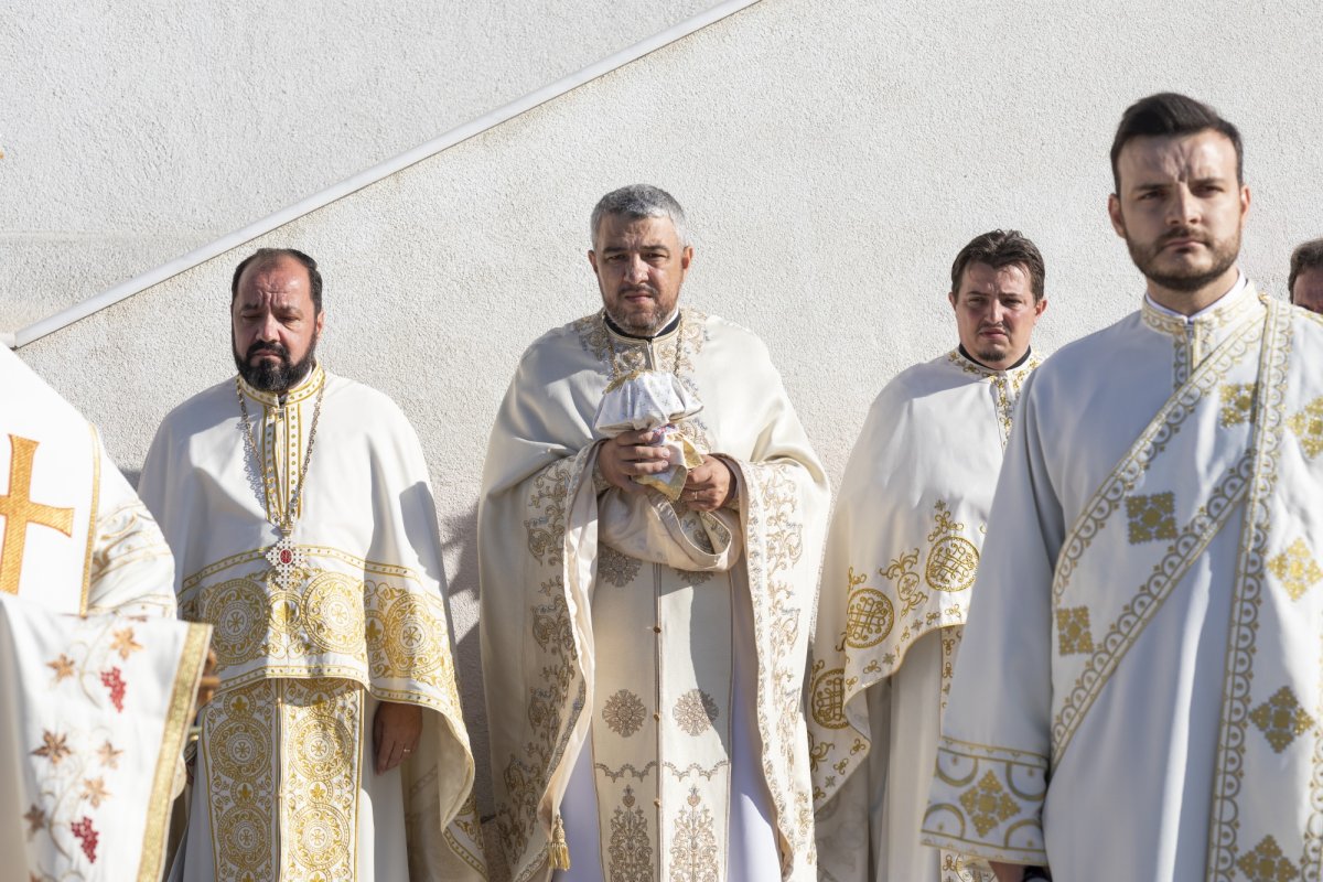 A fost sfințită capela Parohiei „Sfântul Ilie”-Ghencea 266791