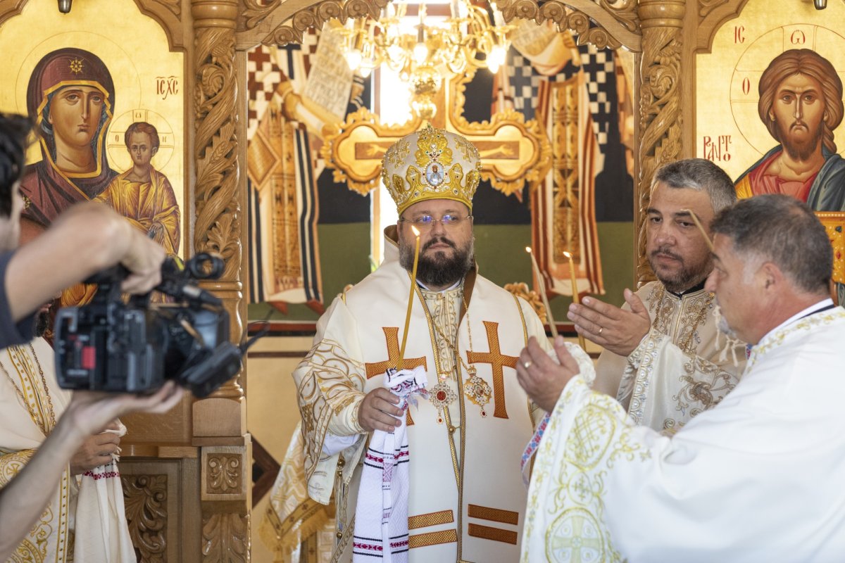 A fost sfințită capela Parohiei „Sfântul Ilie”-Ghencea 266806