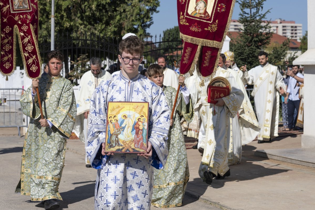 A fost sfințită capela Parohiei „Sfântul Ilie”-Ghencea 266813