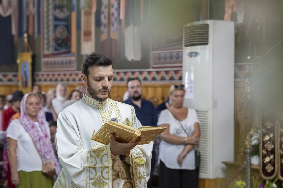 A fost sfințită capela Parohiei „Sfântul Ilie”-Ghencea 266829