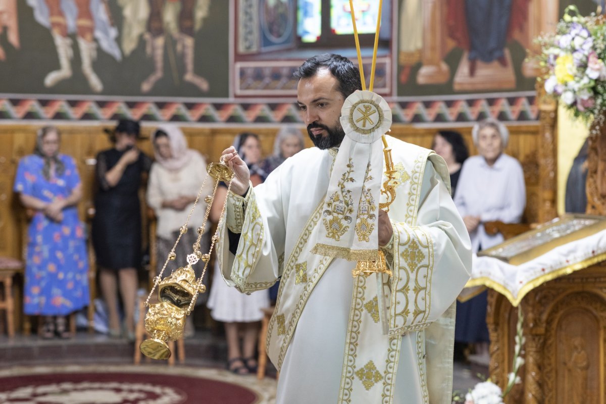 A fost sfințită capela Parohiei „Sfântul Ilie”-Ghencea 266830