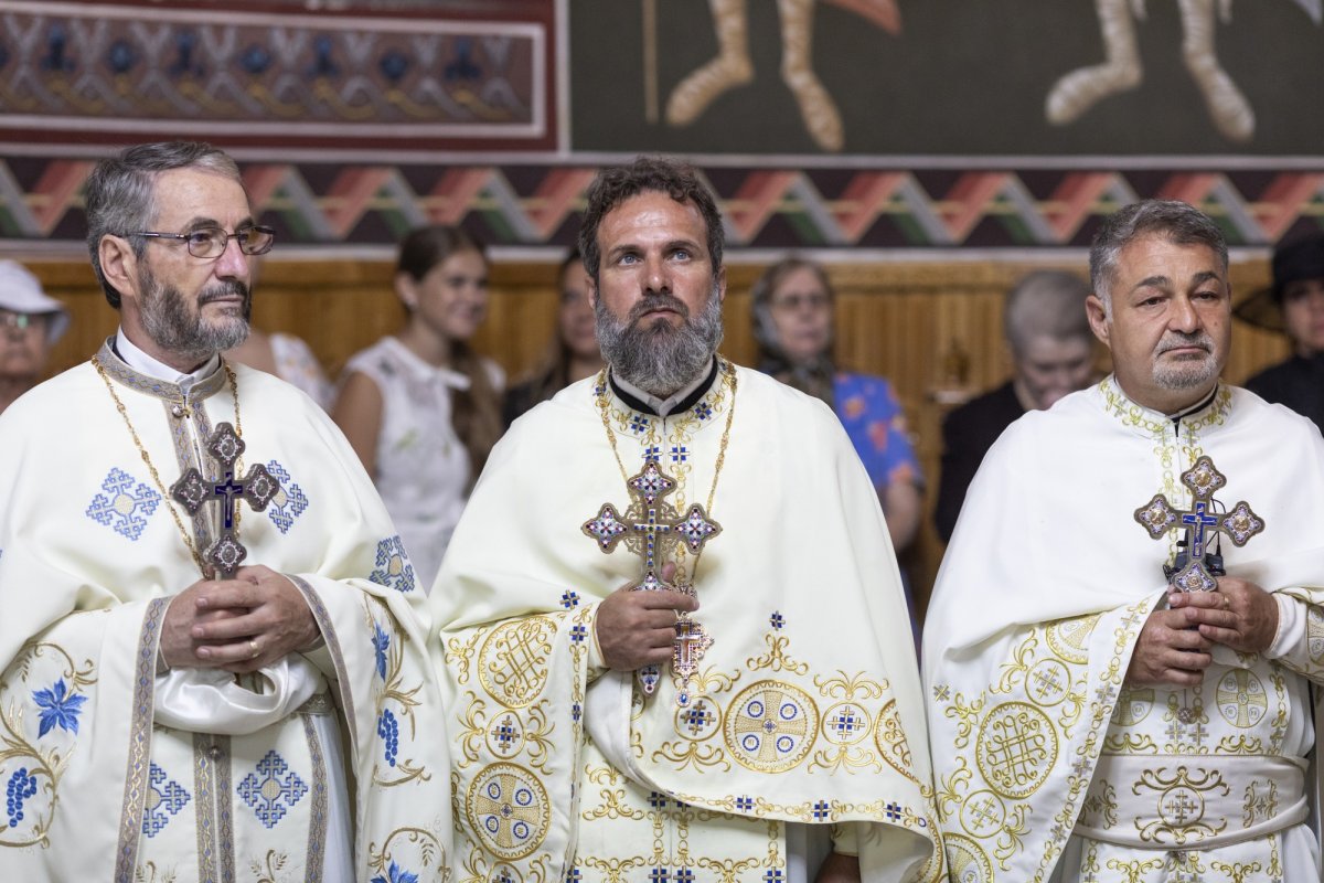 A fost sfințită capela Parohiei „Sfântul Ilie”-Ghencea 266845