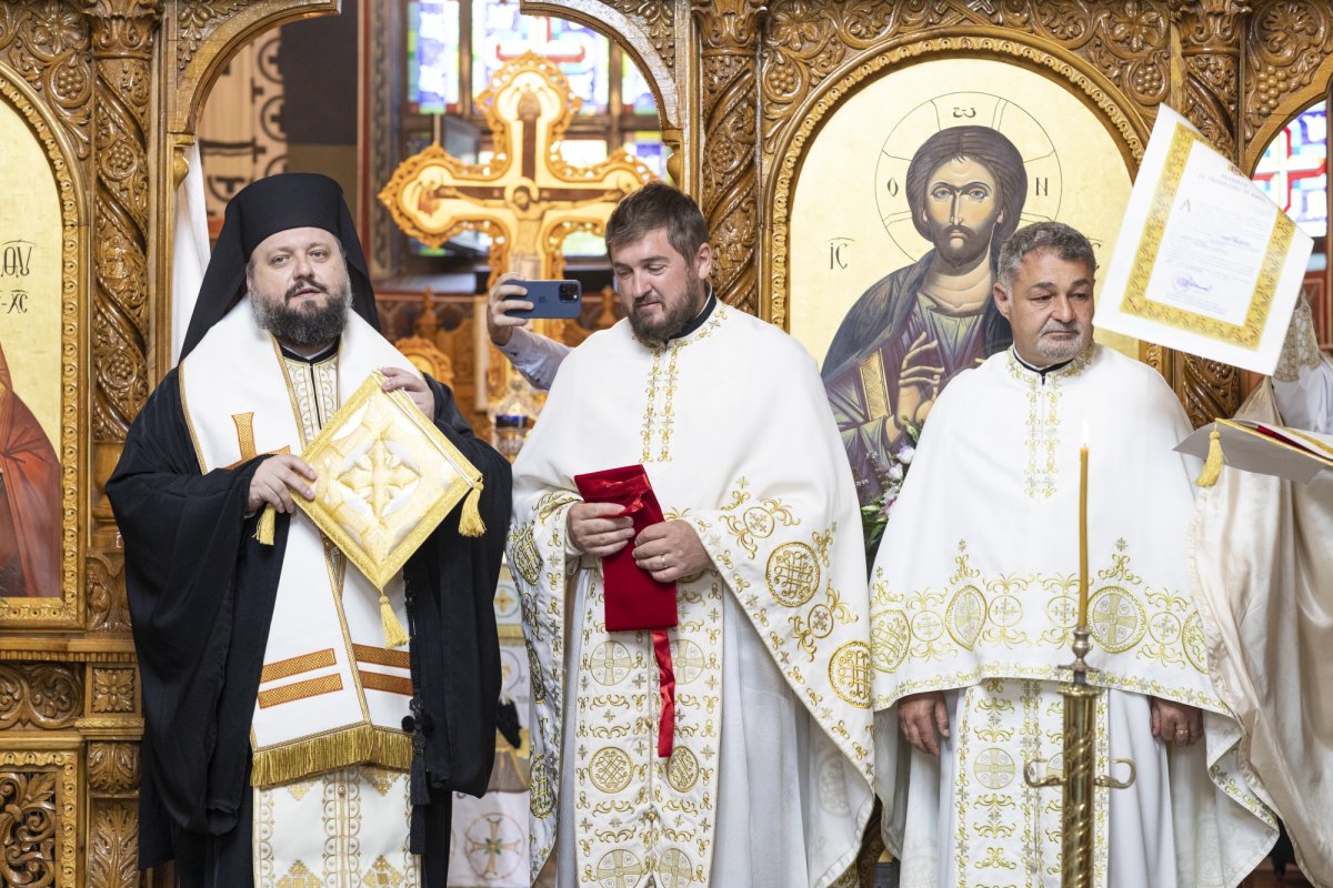 A fost sfințită capela Parohiei „Sfântul Ilie”-Ghencea 266863