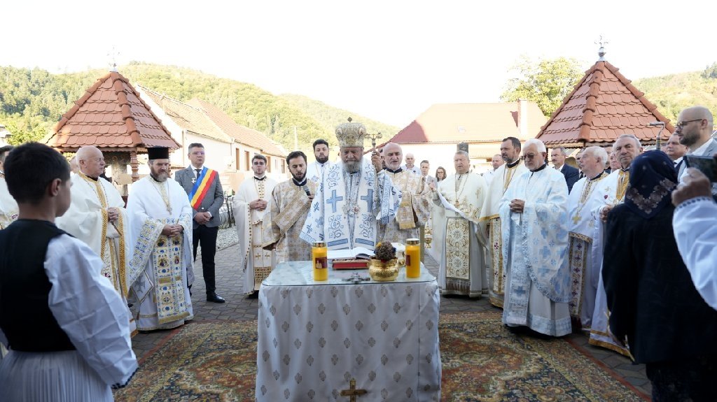 Biserica „Înălțarea Domnului” din Săliște a fost sfințită 266950