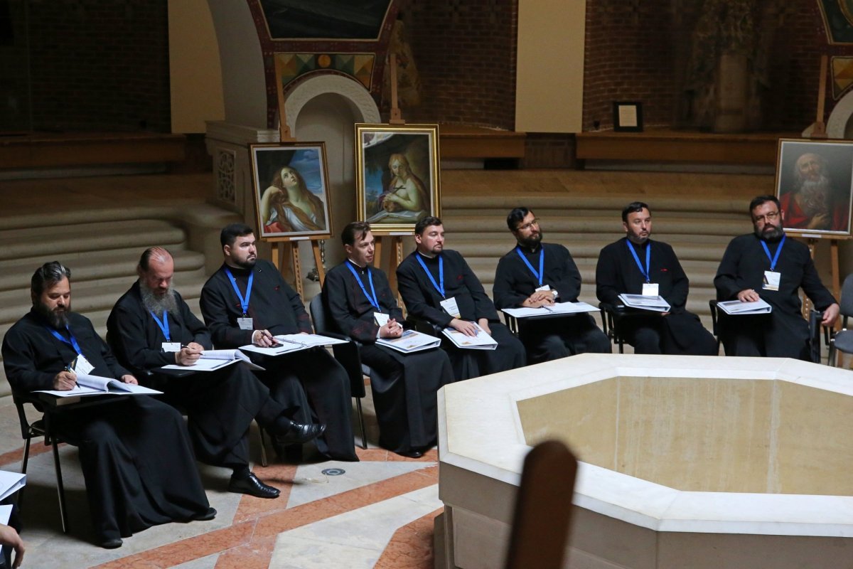 Cursuri pentru obținerea gradelor profesionale în preoție la Iași 267085