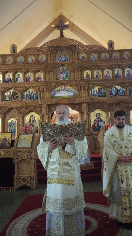 Începutul anului bisericesc la Catedrala Episcopală din Saint‑Hubert, Canada 267240