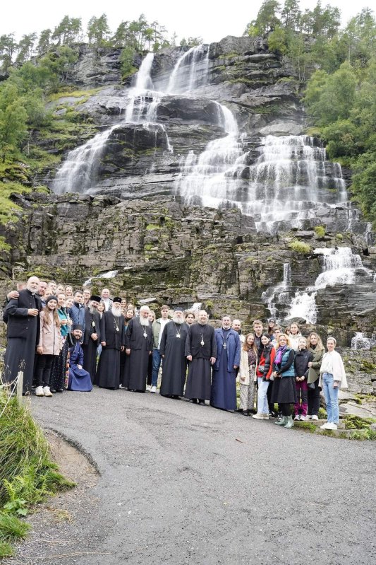 Fiordurile - locuri în care se întâlnesc cerul, pământul și apele 267258