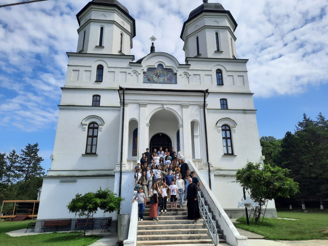 Popasuri duhovnicești pentru 50 de copii din localitatea Matca 267283
