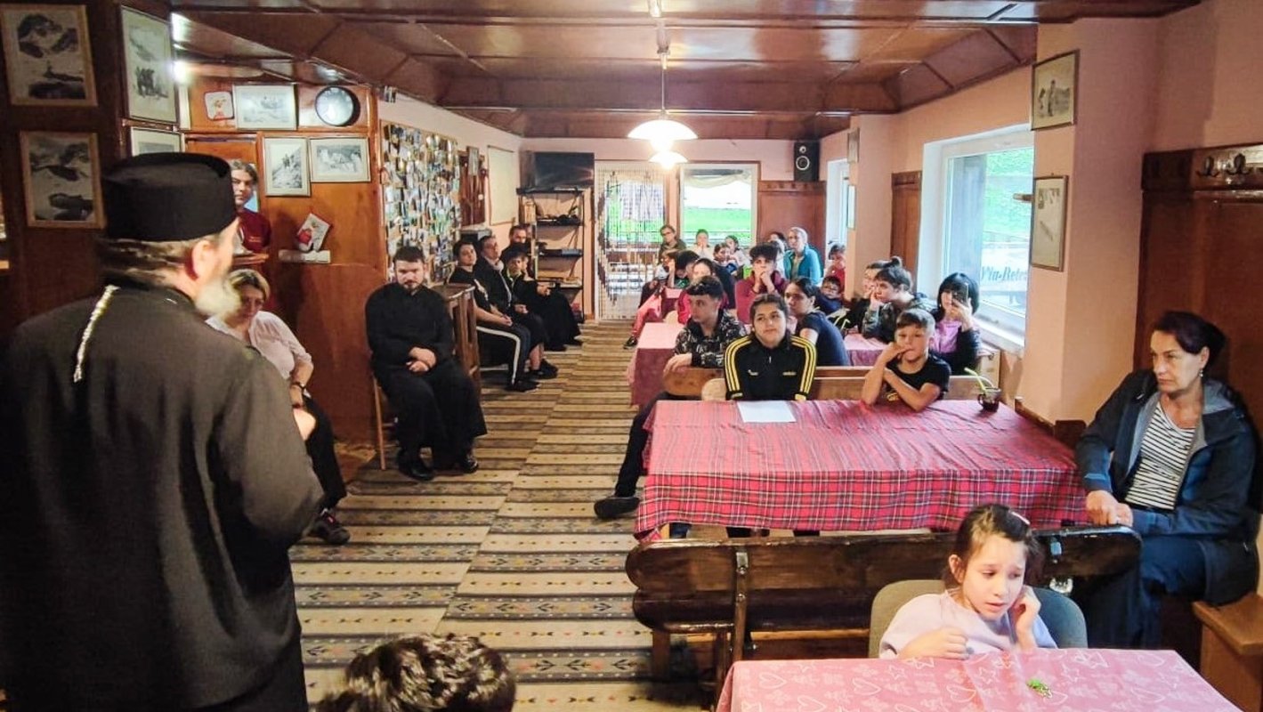 Proiectul social „Școala din natură 2023” în Eparhia Devei și Hunedoarei 267295