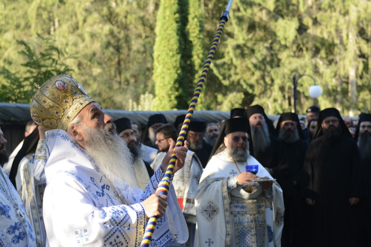 Resfințirea paraclisului Mănăstirii Sihăstria, pictat de un isihast ucrainean 267412