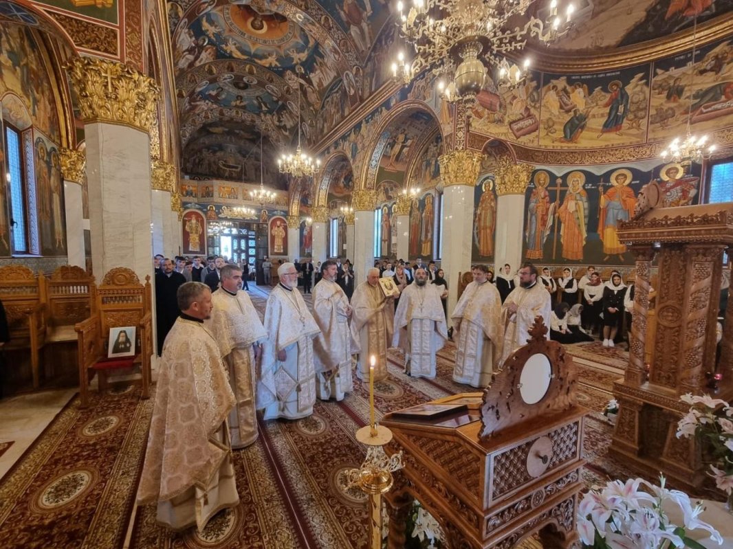 Început de an școlar la Seminarul Teologic Ortodox „Veniamin Costachi” de la Mănăstirea Neamț 267857