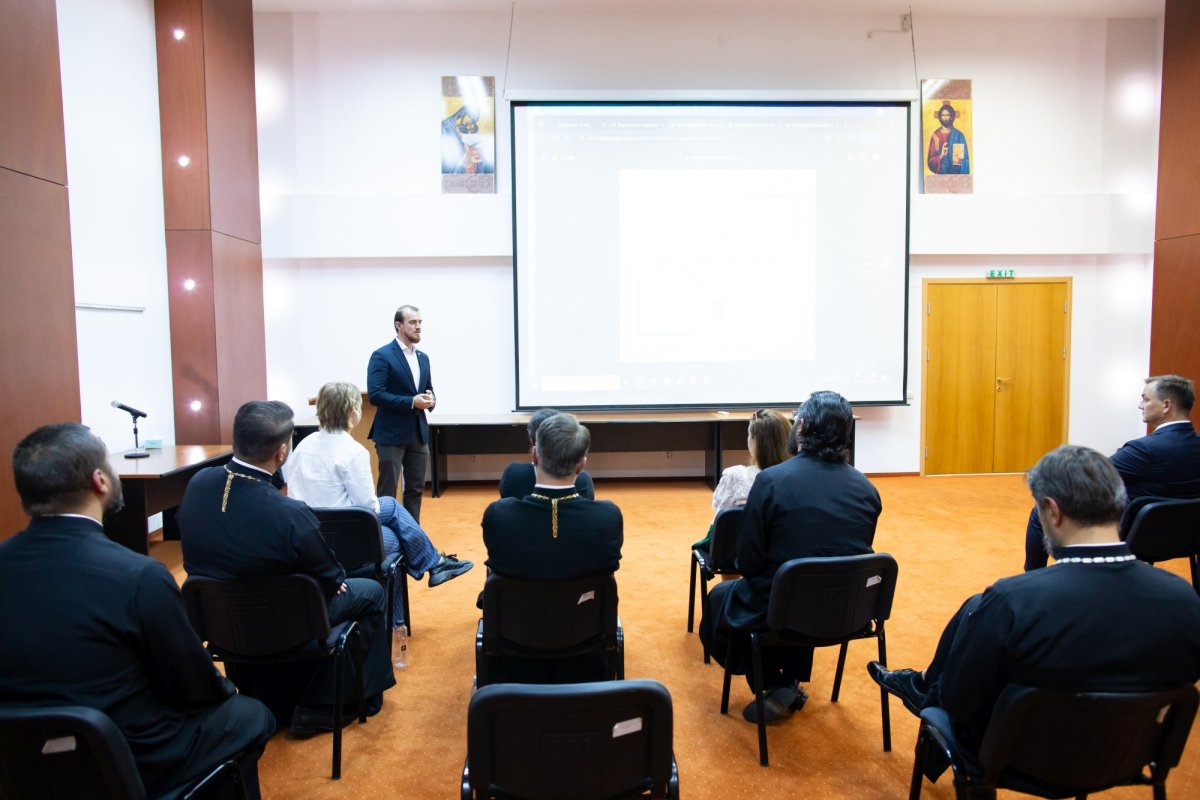 Întâlnirea preoților implicați în proiectul Eco-inițiative 267975