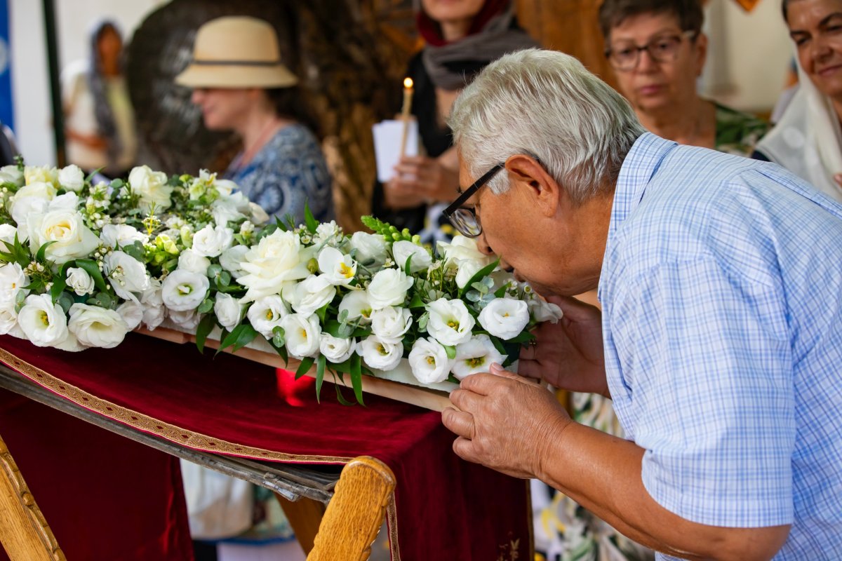 Cinstire deosebită adusă Sfintei Cruci în Capitală 268235