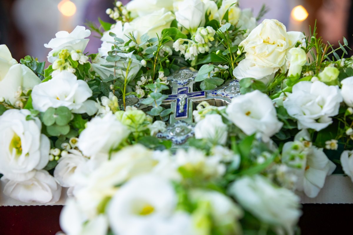 Cinstire deosebită adusă Sfintei Cruci în Capitală 268302