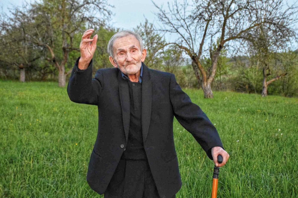 O sută de ani de viață sub ocrotirea Maicii Domnului 268070