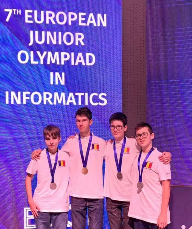 Performanţă remarcabilă pentru informaticienii juniori 268359