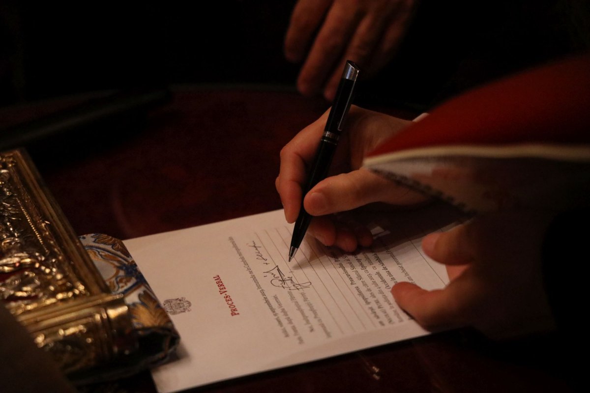 Hirotonia noului Episcop-vicar al Arhiepiscopiei Ortodoxe Române a Europei Occidentale 268446