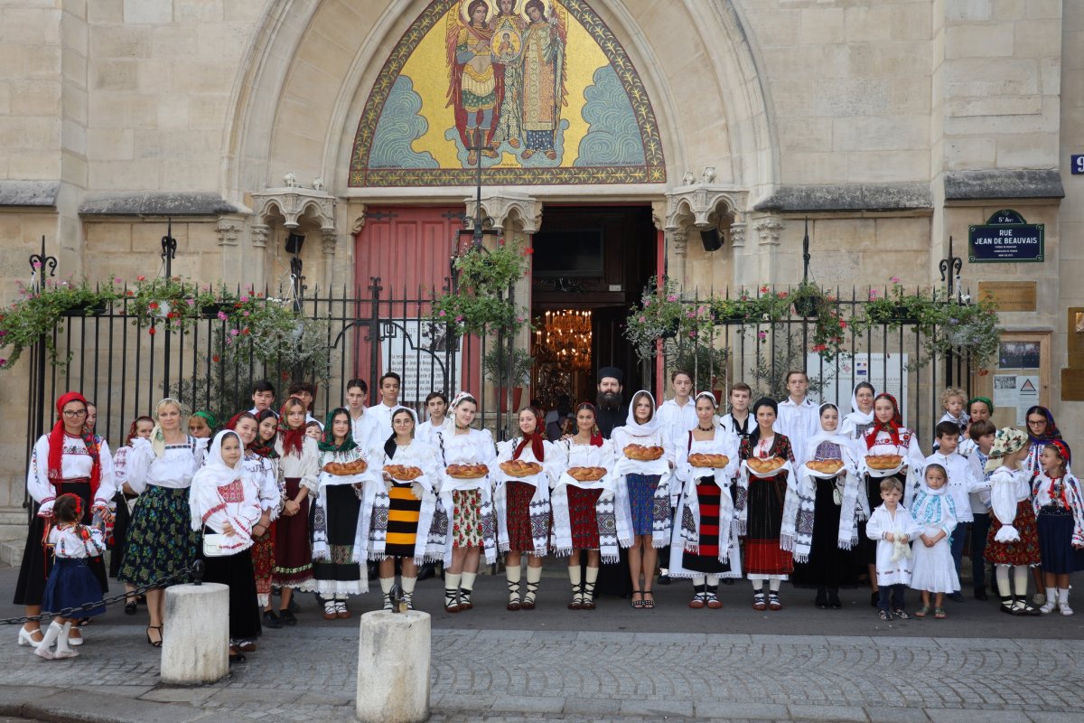 Hirotonia noului Episcop-vicar al Arhiepiscopiei Ortodoxe Române a Europei Occidentale 268487