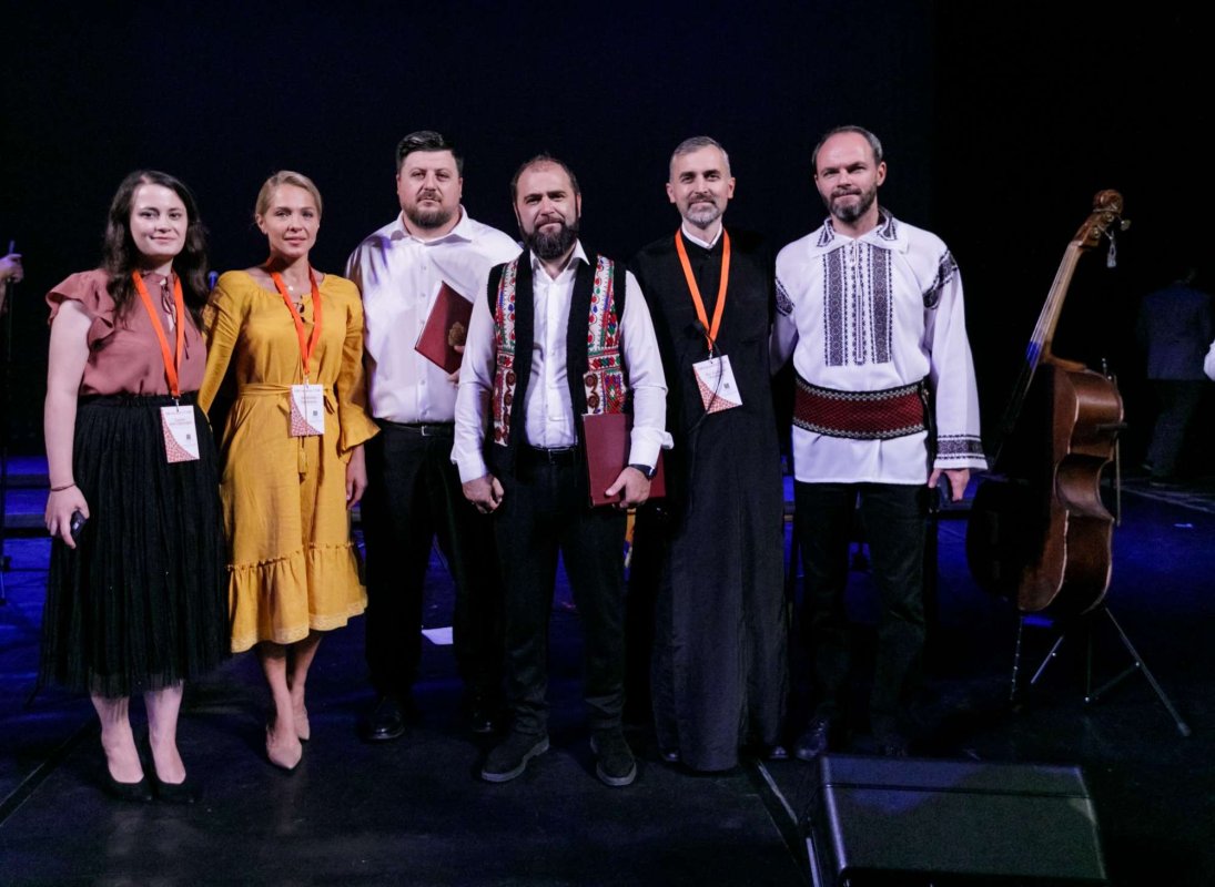 „Vocea, modalitatea cea mai înaltă prin care omul aduce jertfă de laudă lui Dumnezeu” 267778