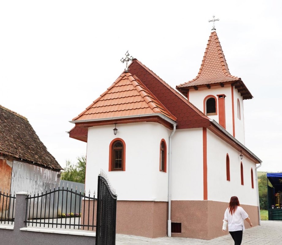 Târnosirea bisericii din filia Seleuș, Parohia Zagăr, Protopopiatul Sighișoara 268589