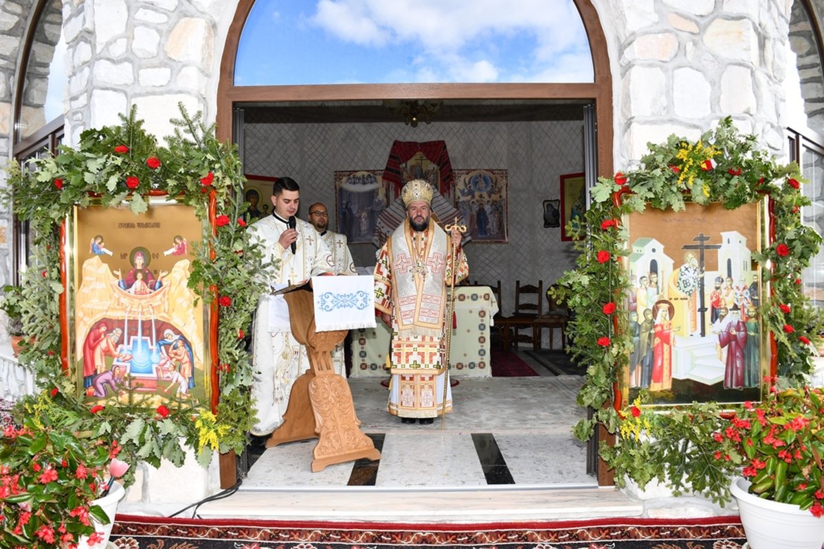 Popas de rugăciune la Mănăstirea Petroșnița, județul Caraș-Severin 268713