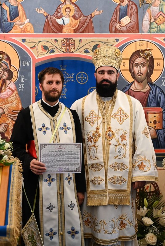 Prezențe arhierești în Duminica după Înălțarea Sfintei Cruci 268670